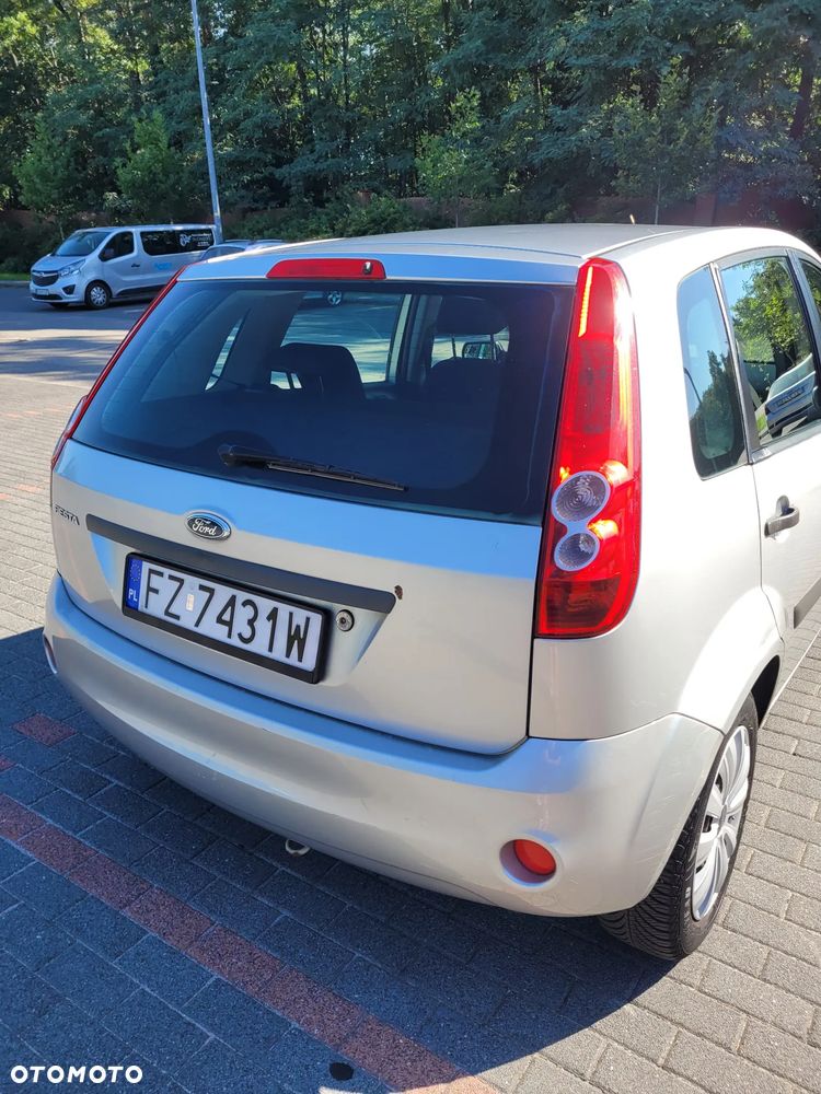 Ford Fiesta 1.4 Ambiente - 6