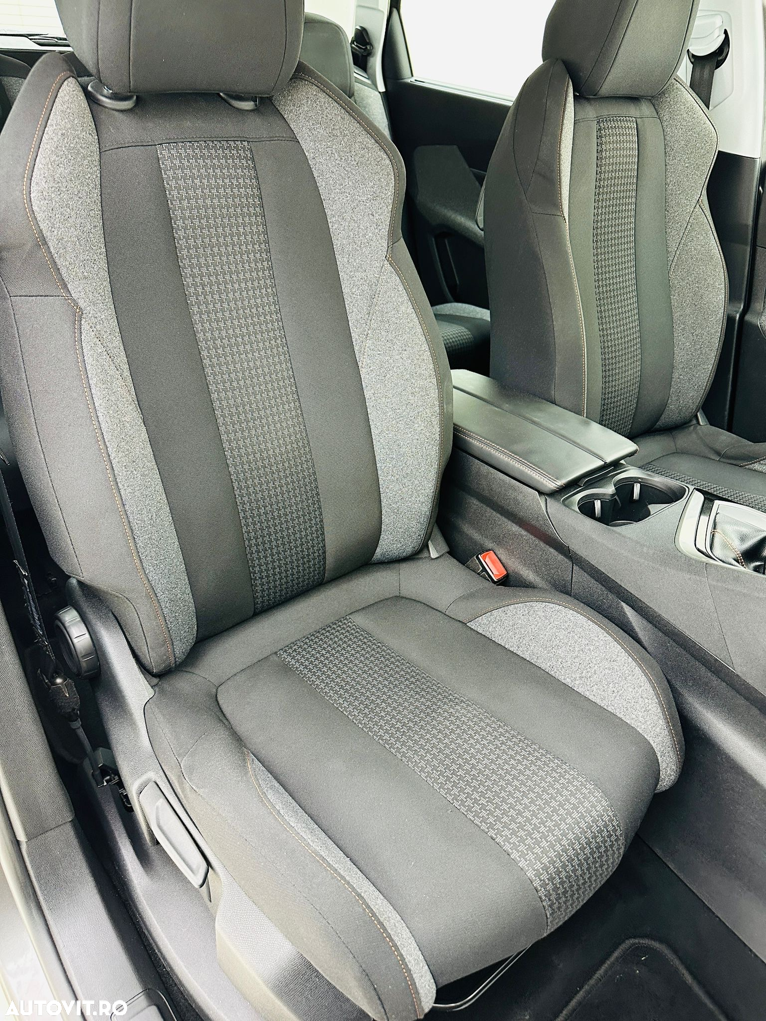 Peugeot 5008 - 19