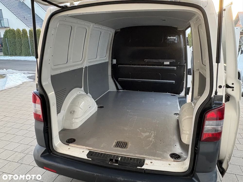 Volkswagen Transporter - 23