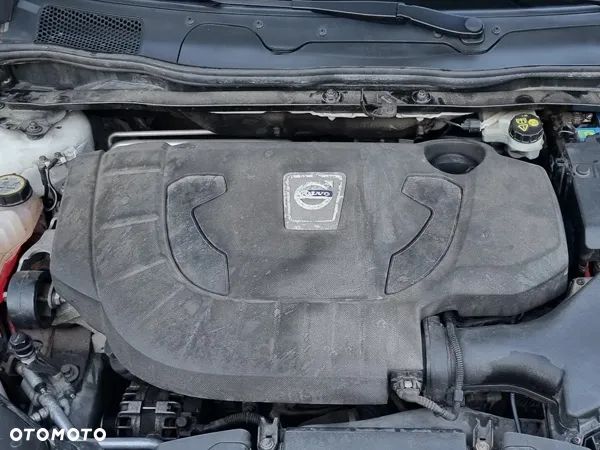 D5204T7 kompletny silnik 2.0 D3 Volvo V40 C30 C70 S40 S60 V60 XC70 bez zmiennej fazy - 1