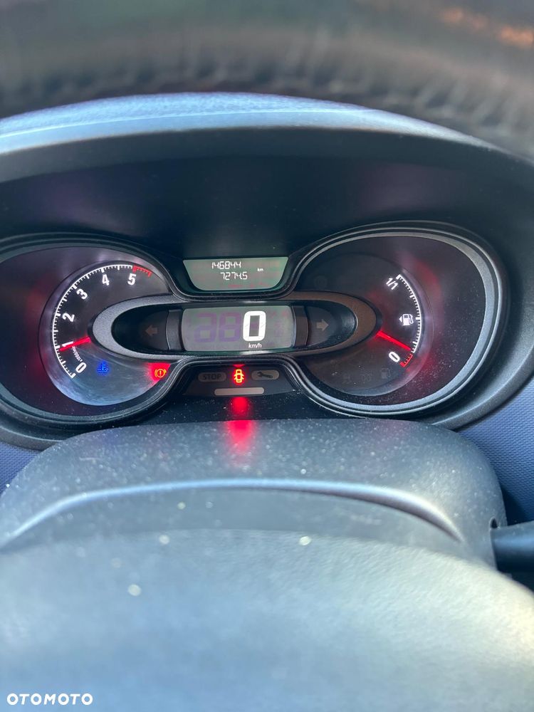 Opel Vivaro - 8