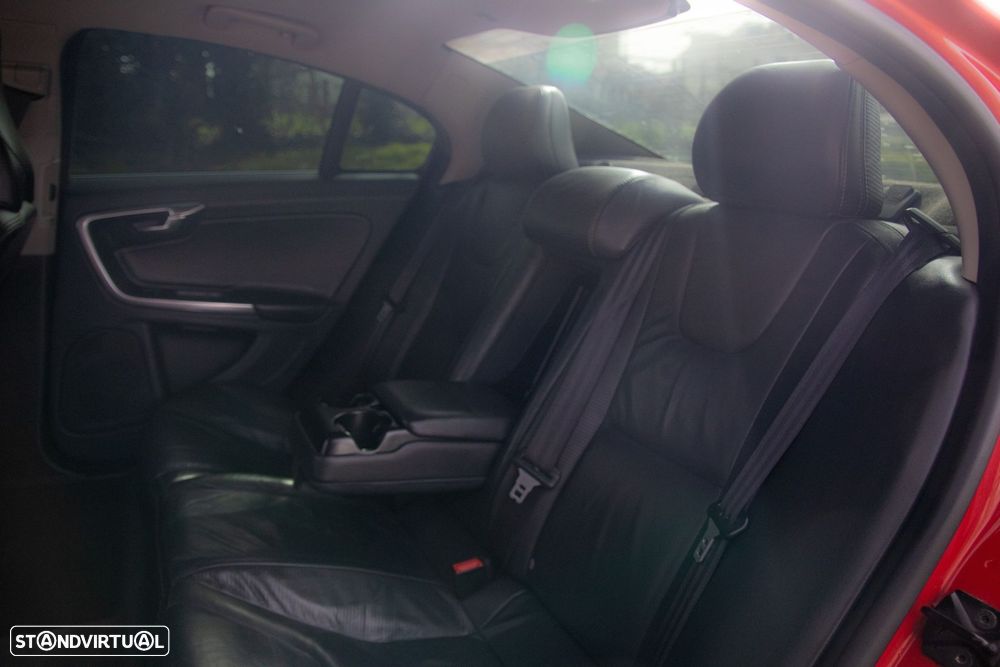 Volvo S60 1.6 D2 Drive Momentum Start/Stop - 4