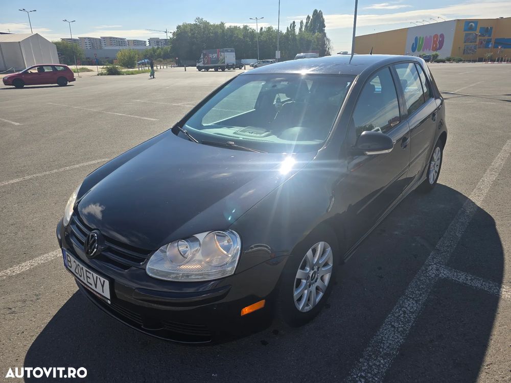 Volkswagen Golf - 1