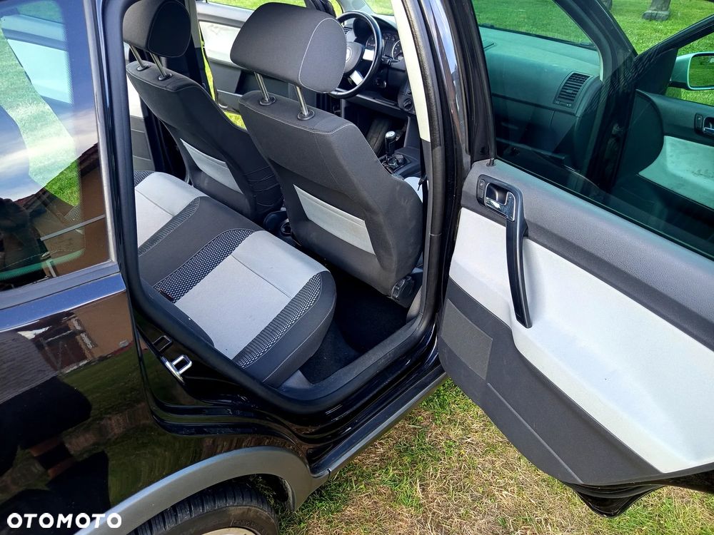 Volkswagen Polo Cross - 20