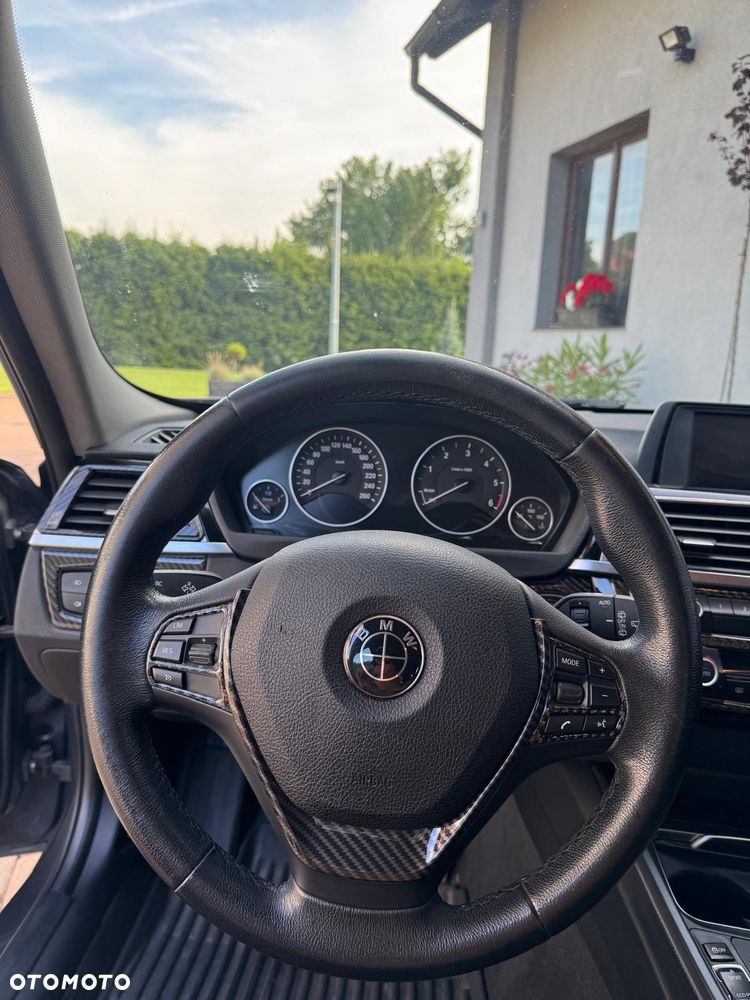 BMW Seria 3 320d Advantage - 28