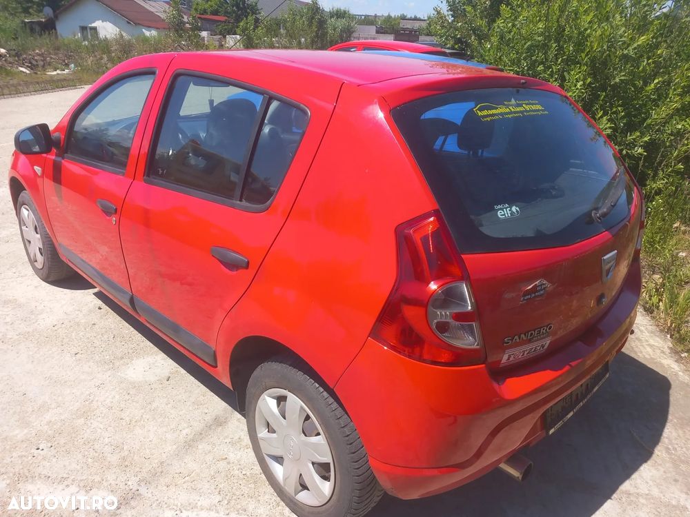 Dacia Sandero - 4
