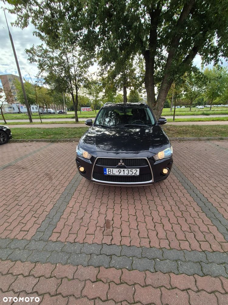 Mitsubishi Outlander 2.0 Intense NAVI 2WD EU5 CVT - 1