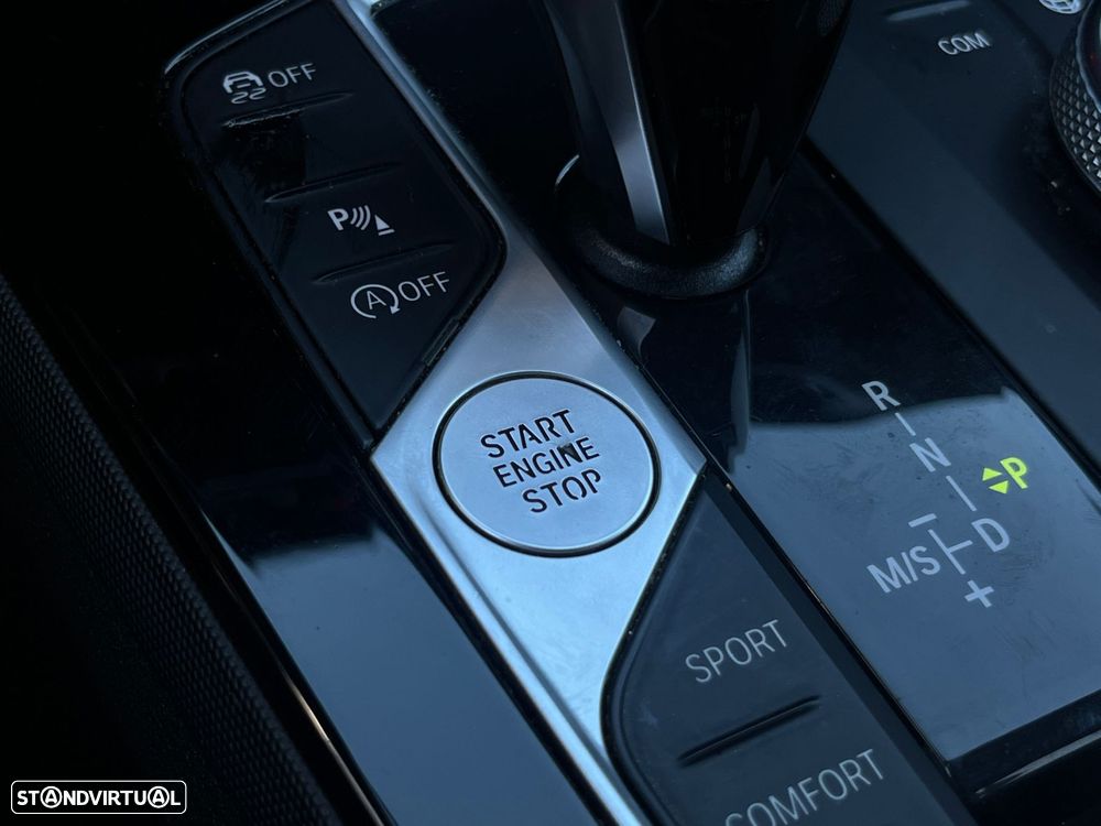 BMW 118 i Pack M Auto - 19