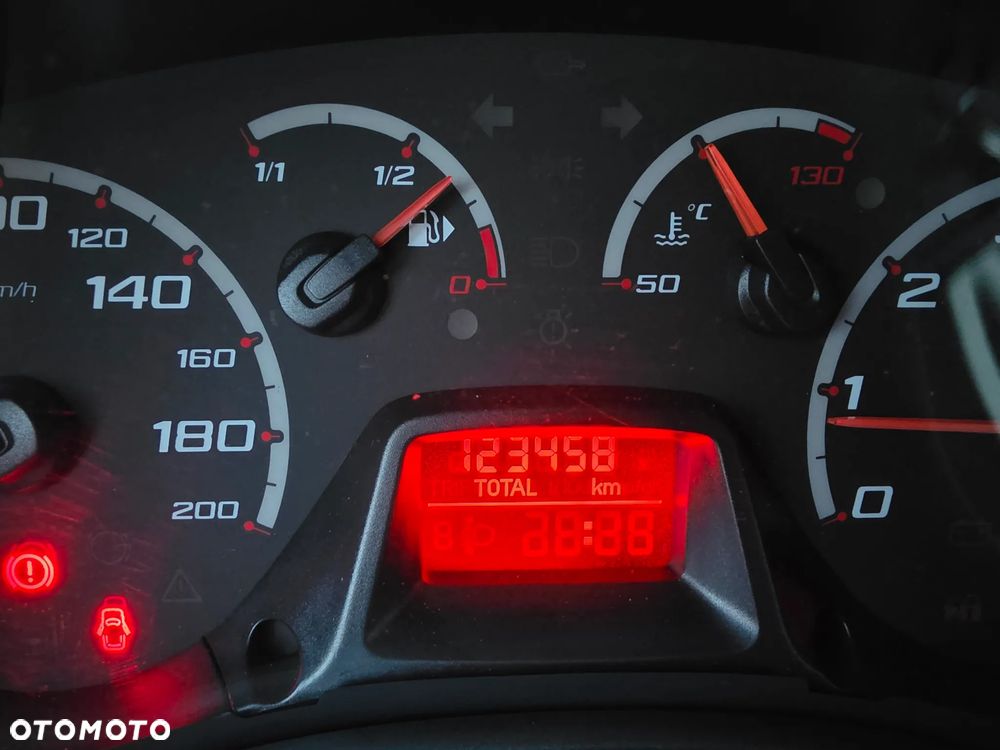 Ford KA - 12