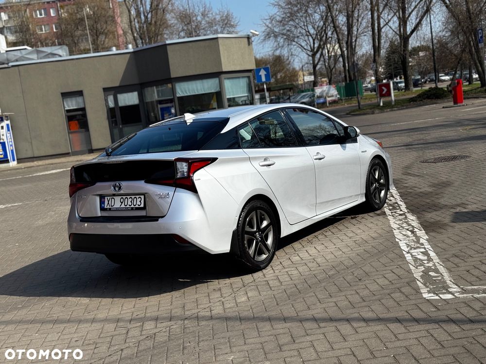 Toyota Prius 1.8 Hybrid Prestige - 6