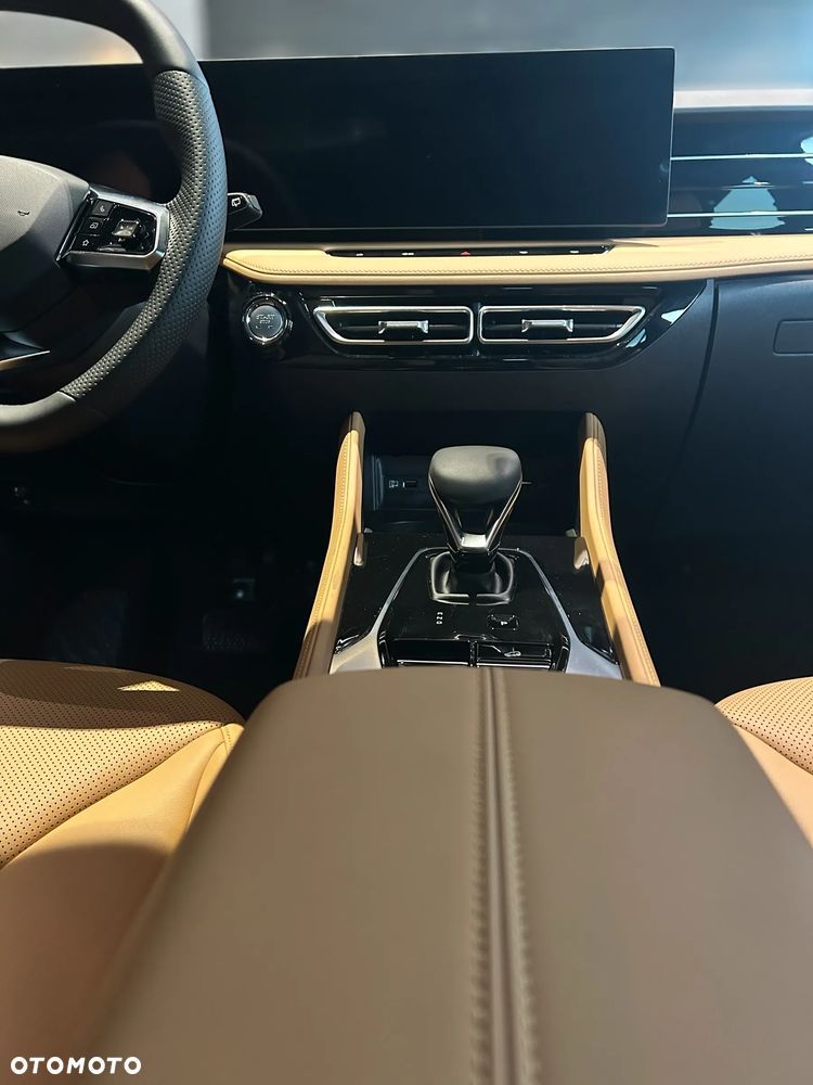 MG HS 1.5T HEV+ Exclusive - 18