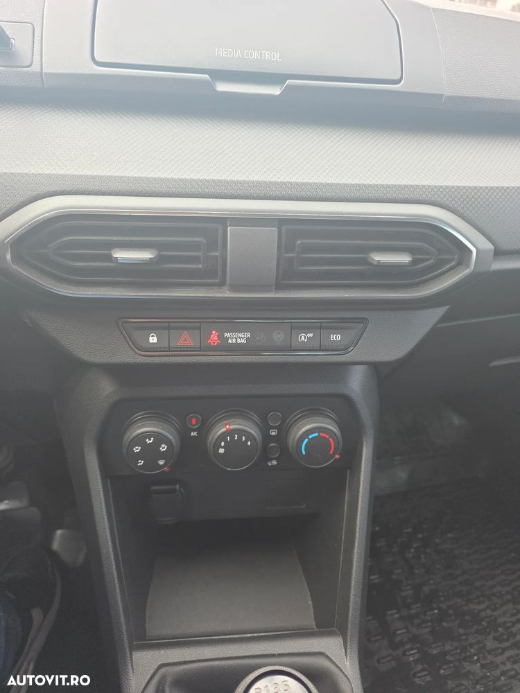 Dacia Logan ECO-G 100 Essential - 10