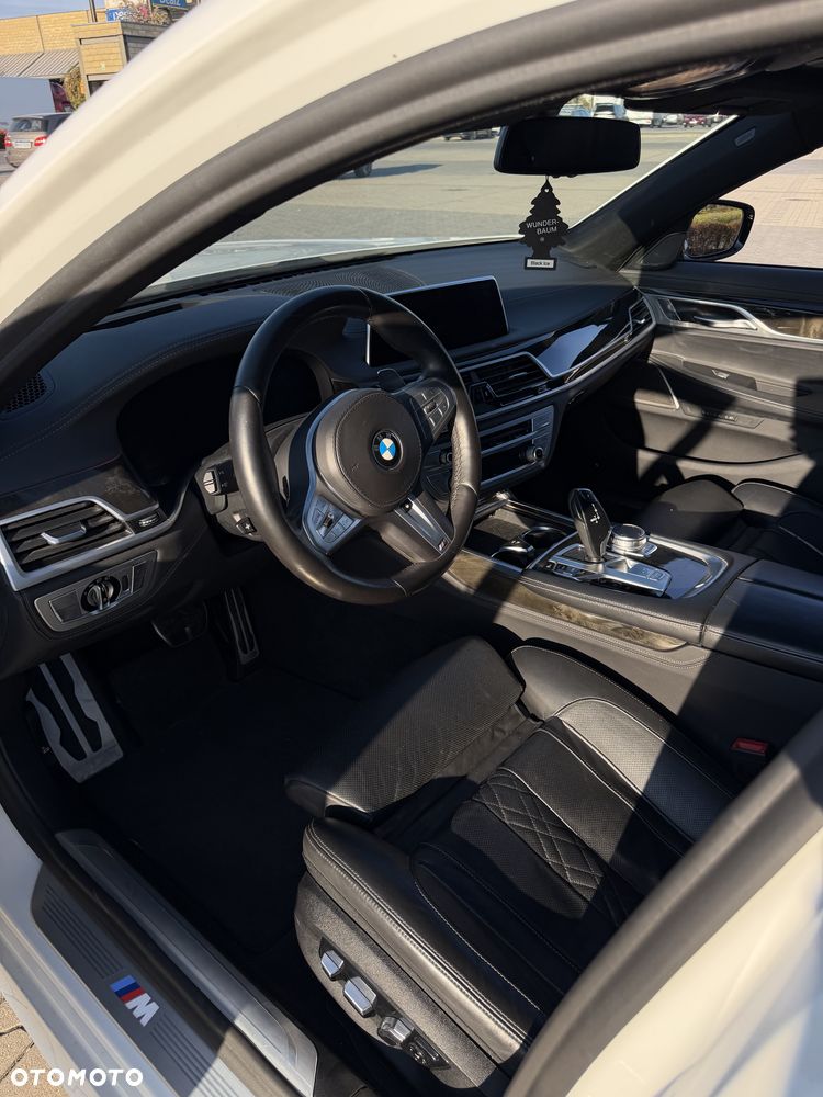 BMW Seria 7 - 13