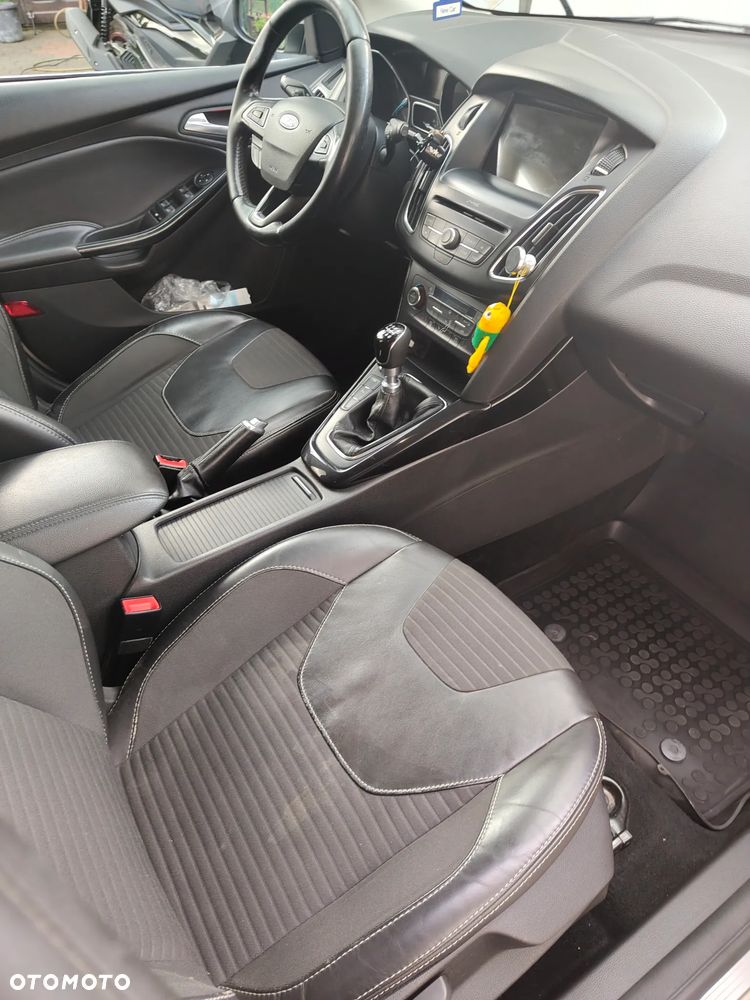 Ford Focus 1.5 TDCi Titanium - 11