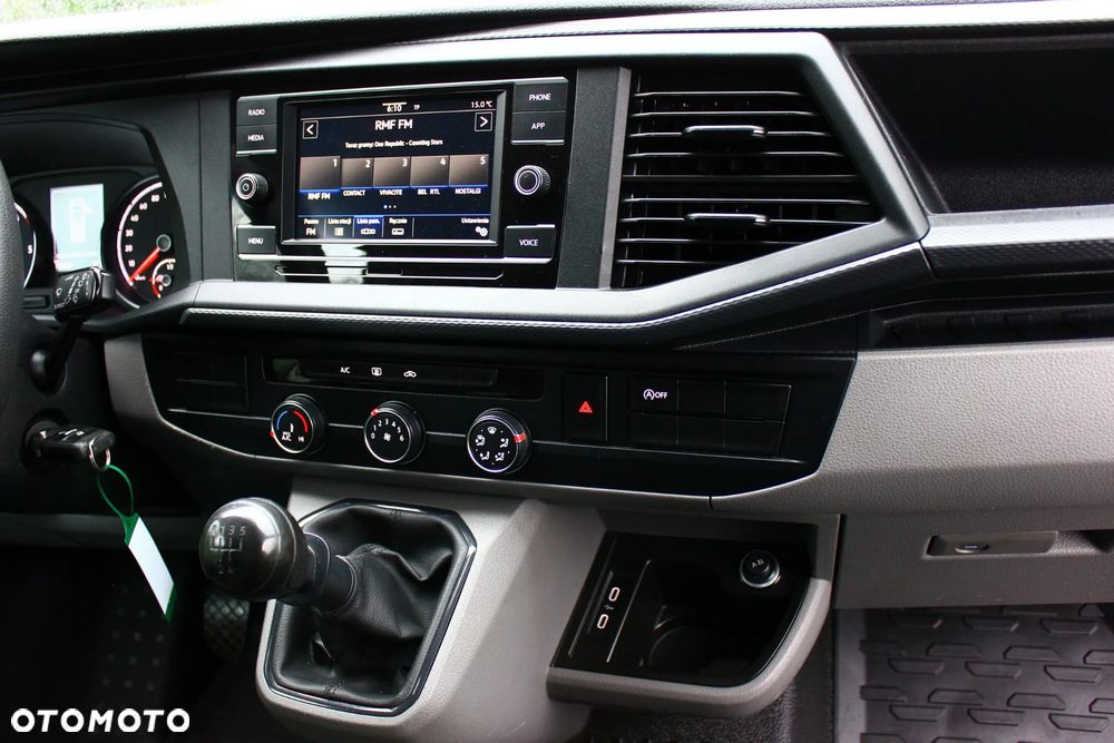 Volkswagen TRANSPORTER T6 LIFT 2.0 TDI 110KM BLASZAK KAMERA COFANIA FV23% - 25