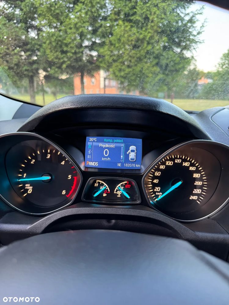 Ford Kuga 2.0 TDCi 4x4 Titanium - 17