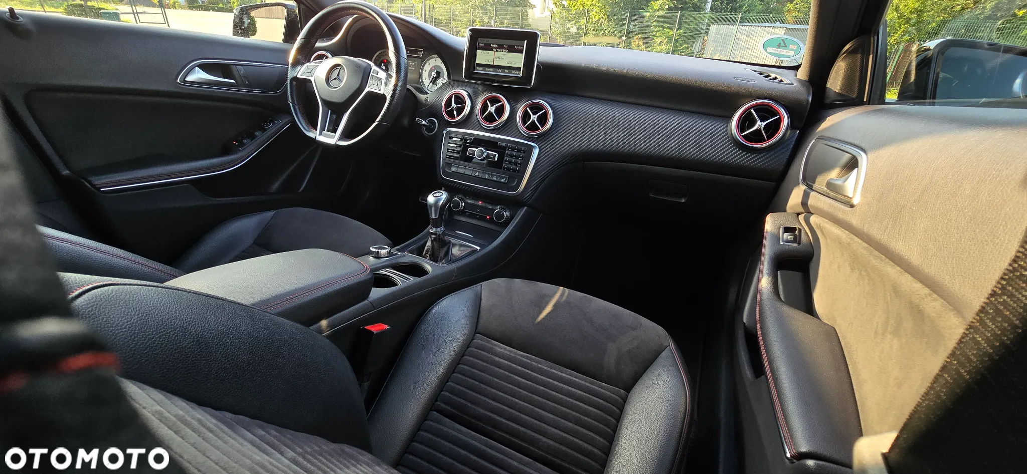 Mercedes-Benz Klasa A 180 AMG Line - 21