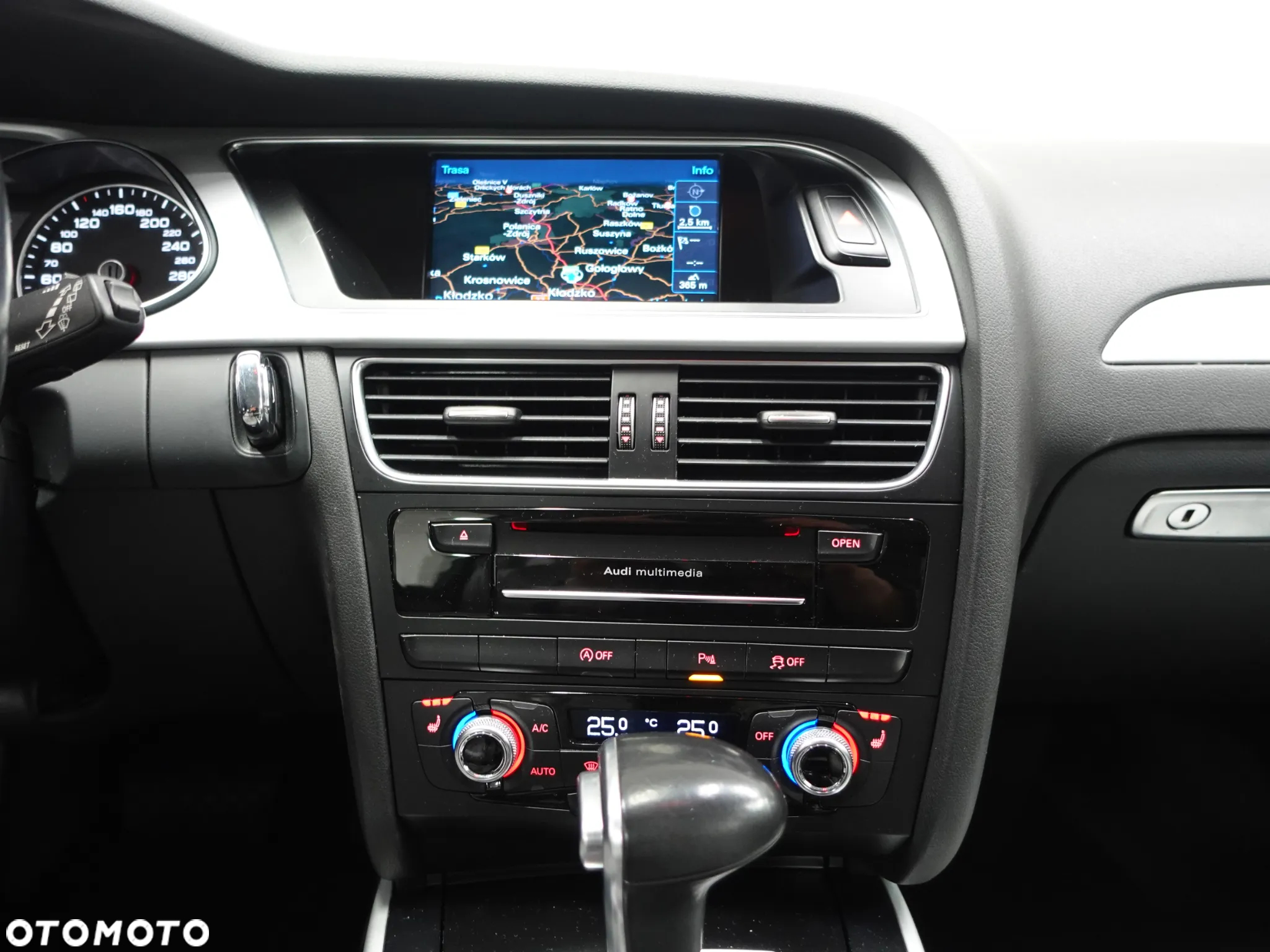 Audi A4 Allroad 2.0 TDI Quattro S tronic - 32
