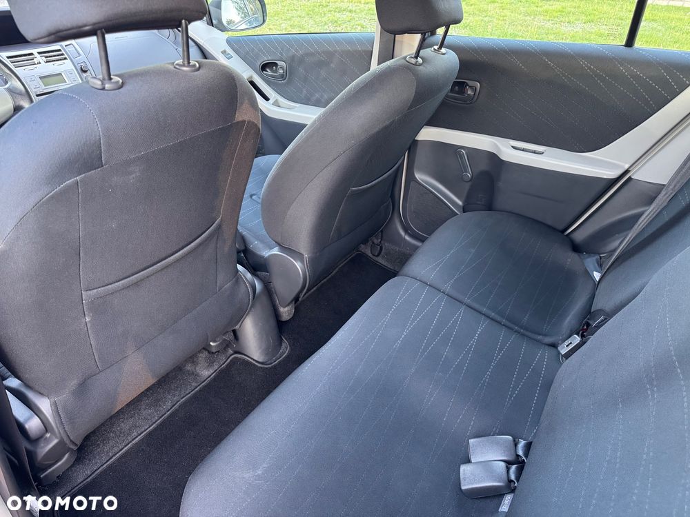 Toyota Yaris 1.0 Terra - 15