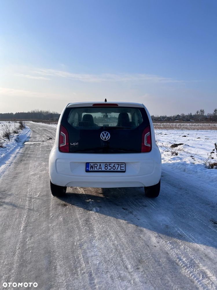 Volkswagen up! street - 5