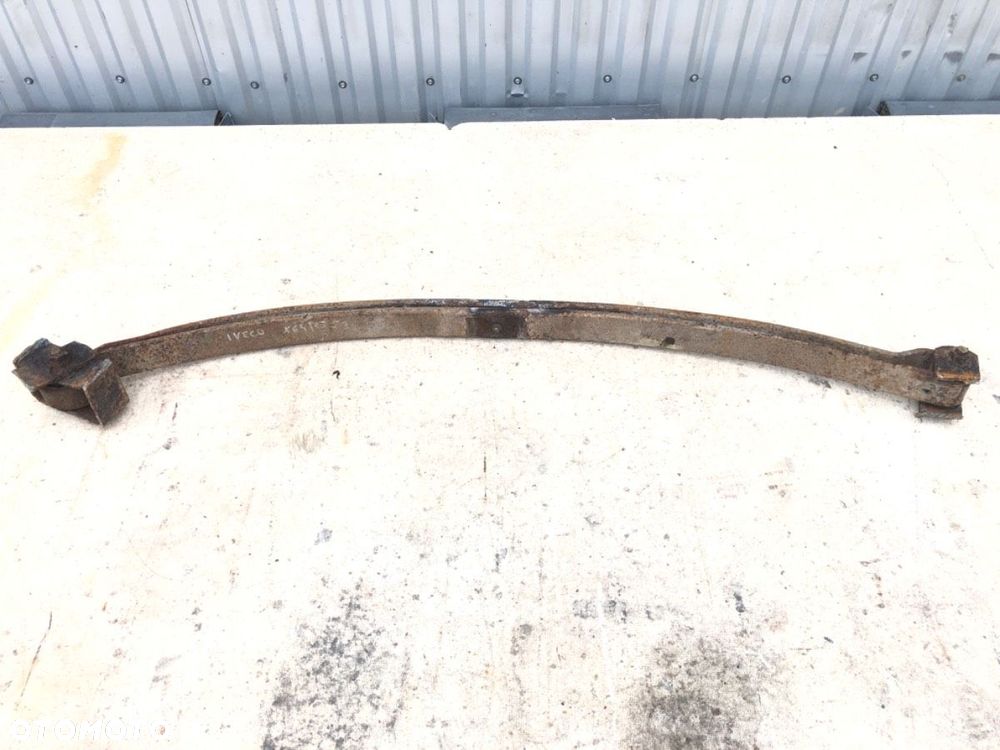 RESOR LEWY TYŁ  IVECO DAILY III Autobus 1999 - 2006 35 S 13, 40 C 13, 50 C 13 92 kW [125 KM] olej - 4