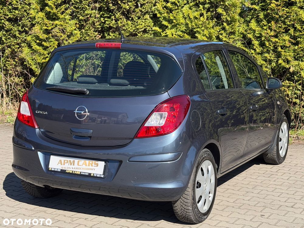 Opel Corsa 1.2 16V - 9