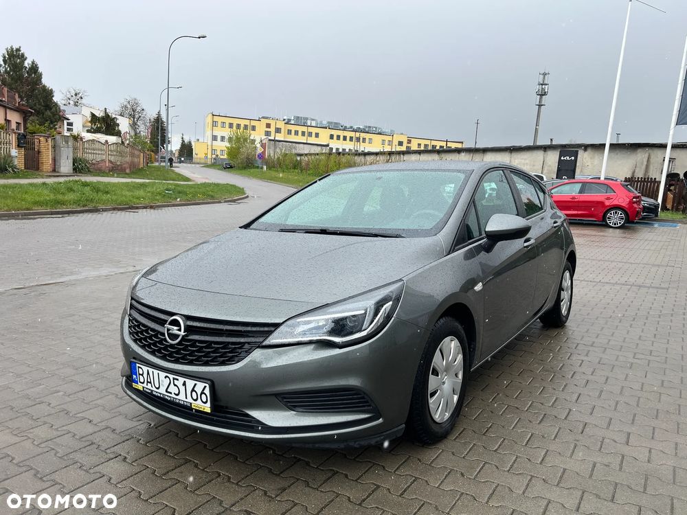 Opel Astra 1.4 Essentia - 11