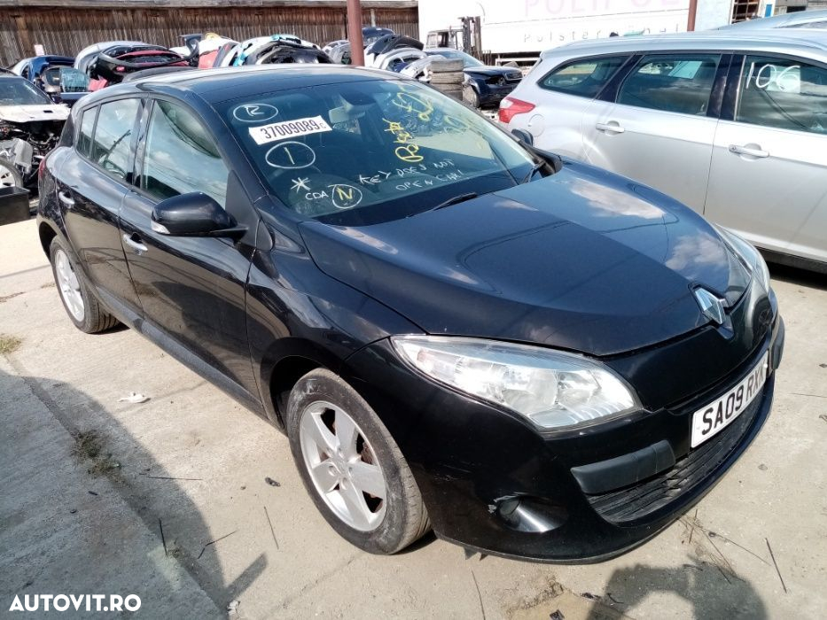 Dezmembrez Renault Megane 3 1.6 Benzina 81KW - 2