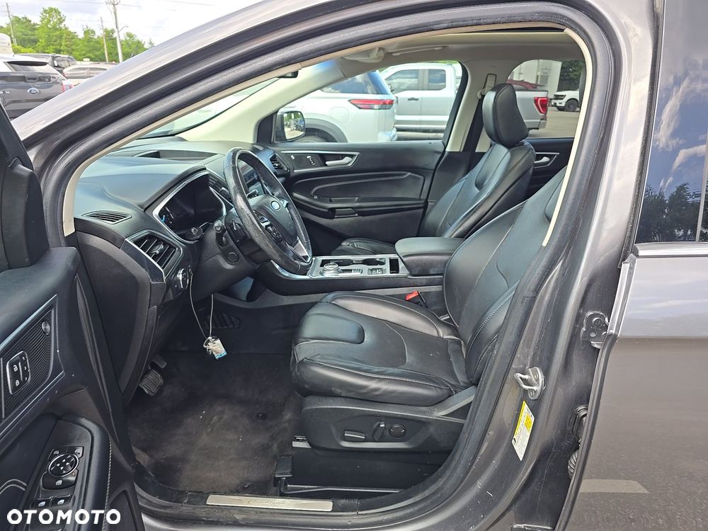 Ford Edge - 10