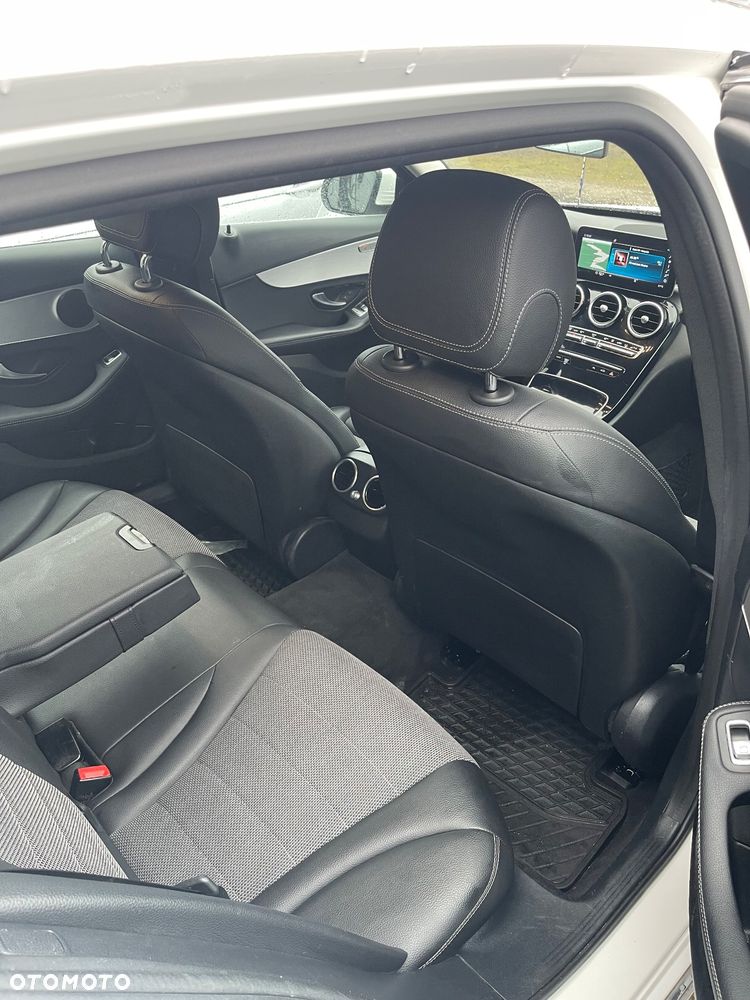 Mercedes-Benz Klasa C 300 de 9G-TRONIC - 6