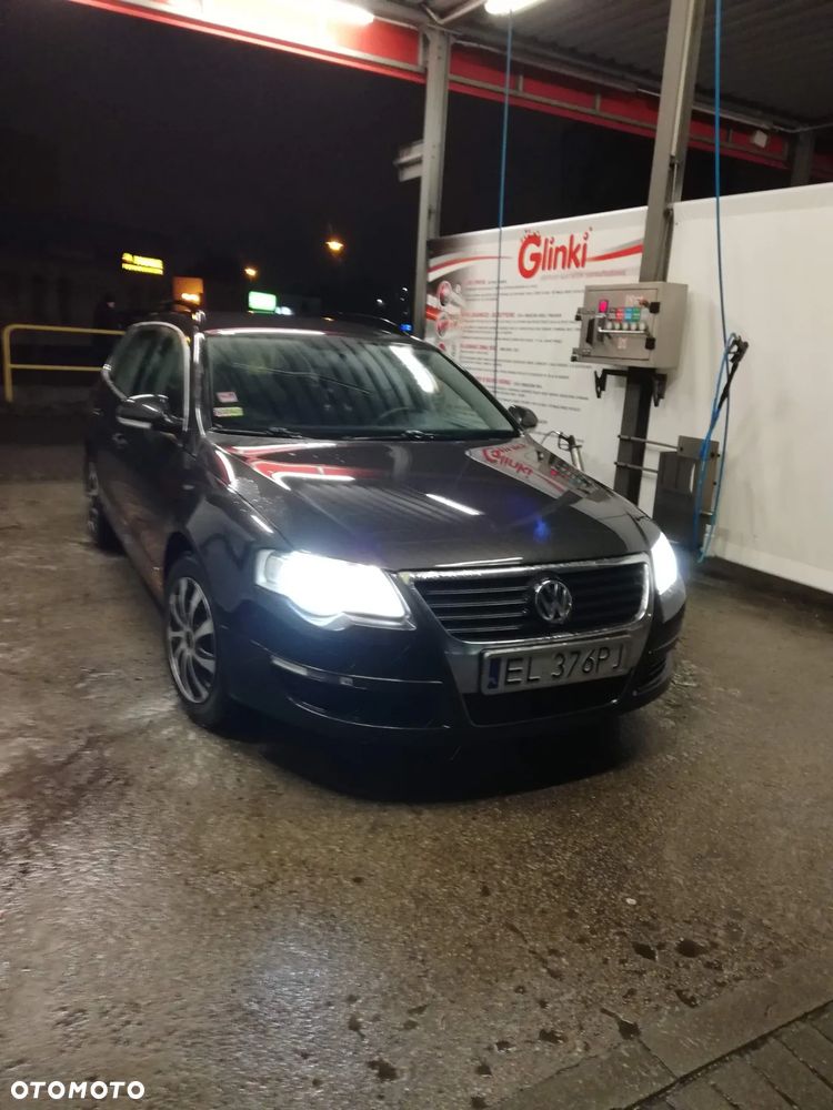 Volkswagen Passat 1.8 TSI Comfortline - 3