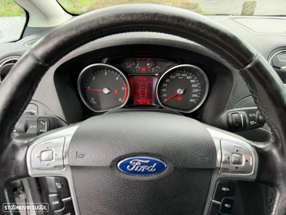 Ford S-Max 1.8 TDCi Titanium 7L - 17