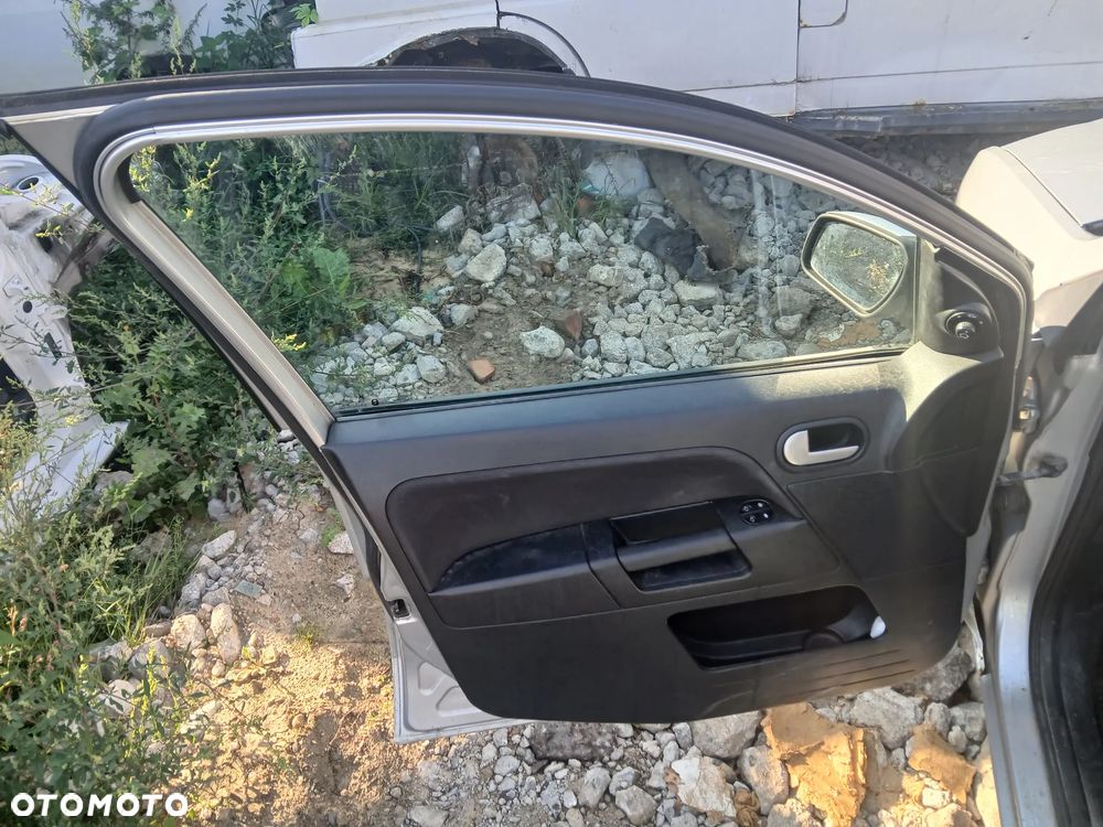 Ford Fusion Lift 68km 1.4 tdci silnik F6JB F6JA skrzynia B5 IB5  napęd sanki belka wahacz wahacze zacisk zaciski zwrotnica piasta kopyto mc person amortyzator sprężyna maglownica - 9