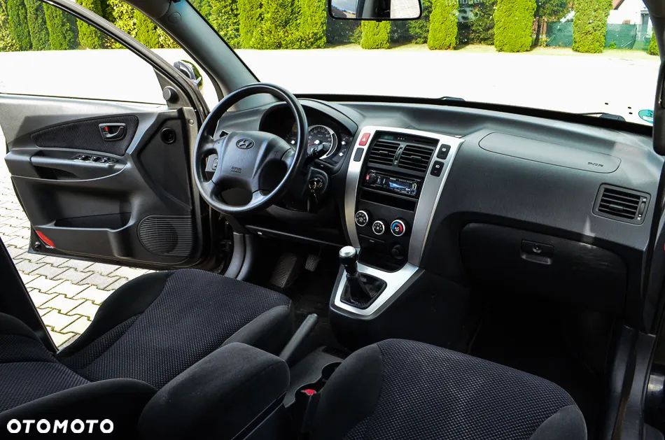 Hyundai Tucson 2.0 2WD GLS - 30