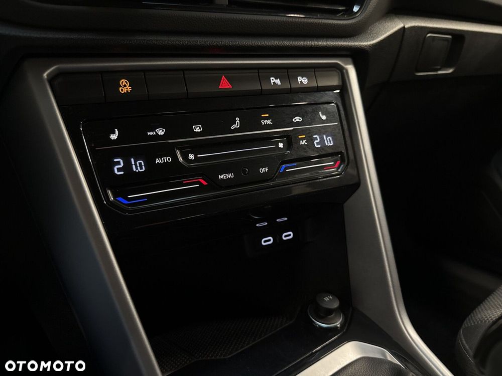 Volkswagen T-Roc 1.5 TSI Life DSG - 24