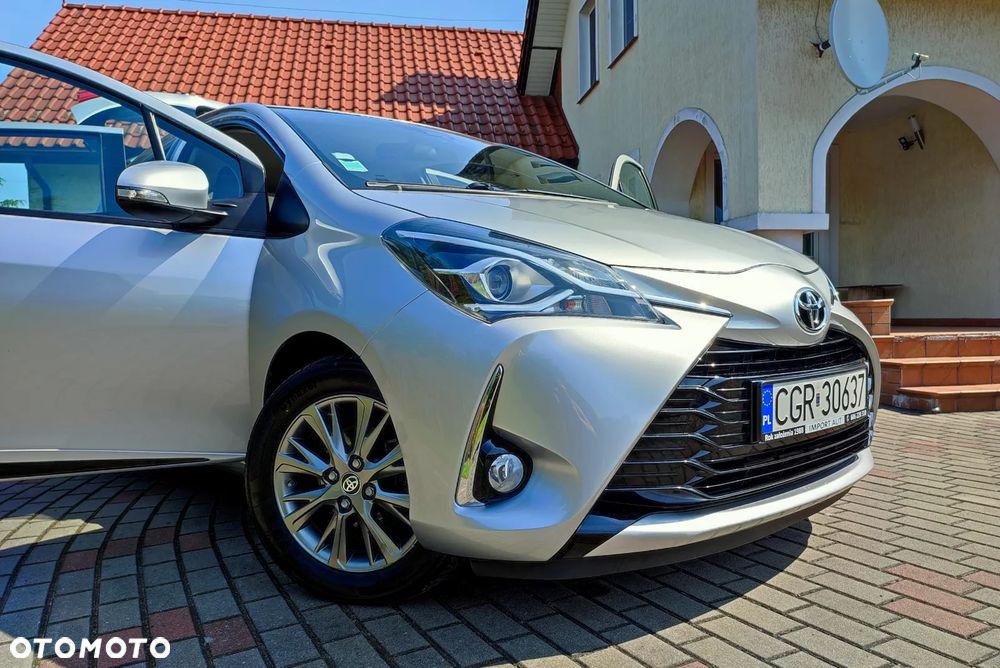 Toyota Yaris 1.0 Premium - 32