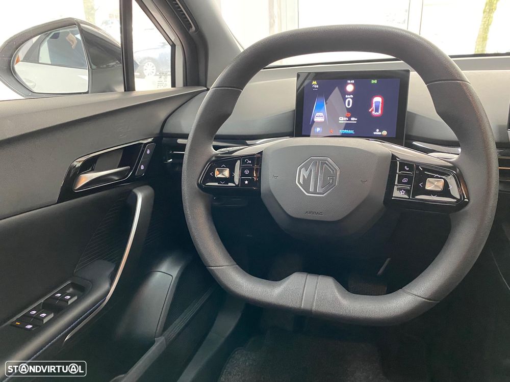 MG MG4 51 kWh Standard - 11