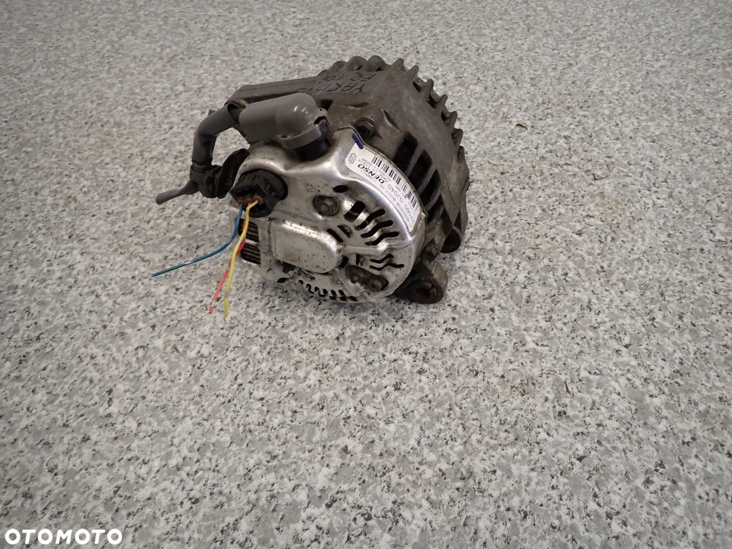 TOYOTA YARIS 99-05 1.0 1.3 FRANCJA ALTERNATOR 6PK - 6