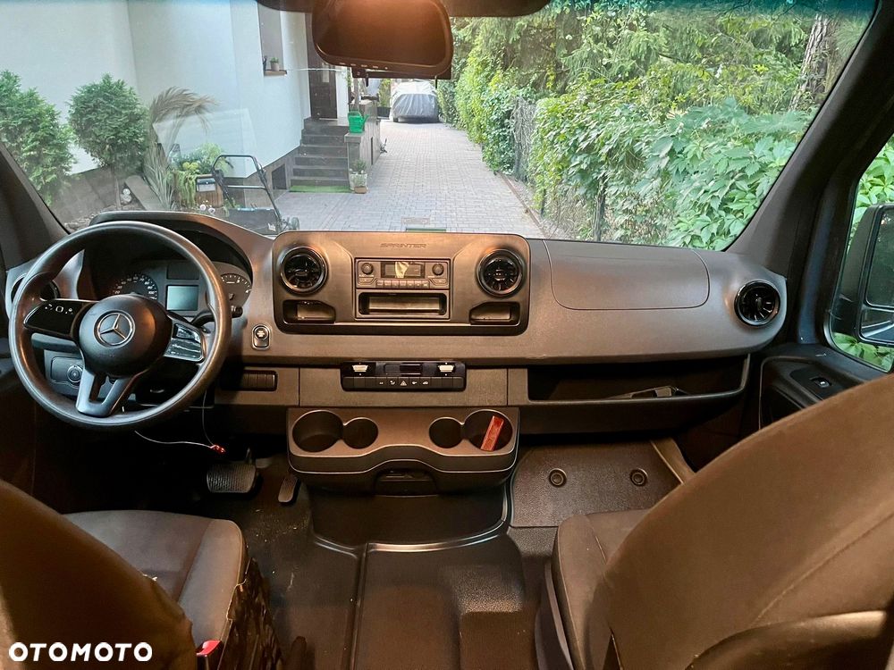 Mercedes-Benz SPRINTER - 6