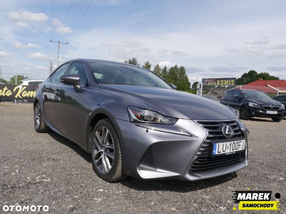 Lexus IS - 4