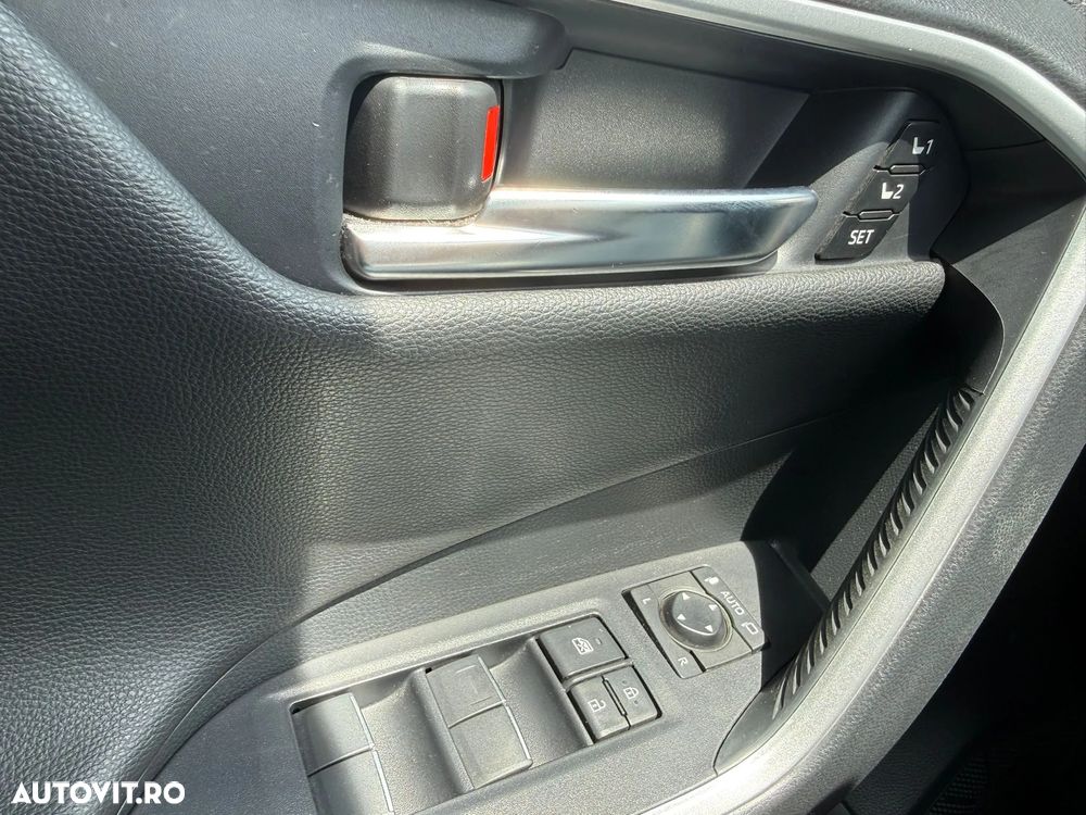 Toyota RAV4 2.5 VVT-iE 4x4 Luxury Premium - 10
