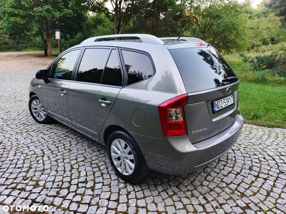 Kia Carens 1.6 CRDi Vision - 38