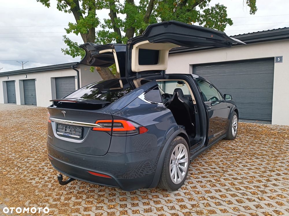 Tesla Model X Long Range Plus - 10