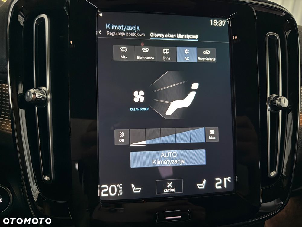 Volvo XC 40 B4 B DKG Ultra Dark - 36