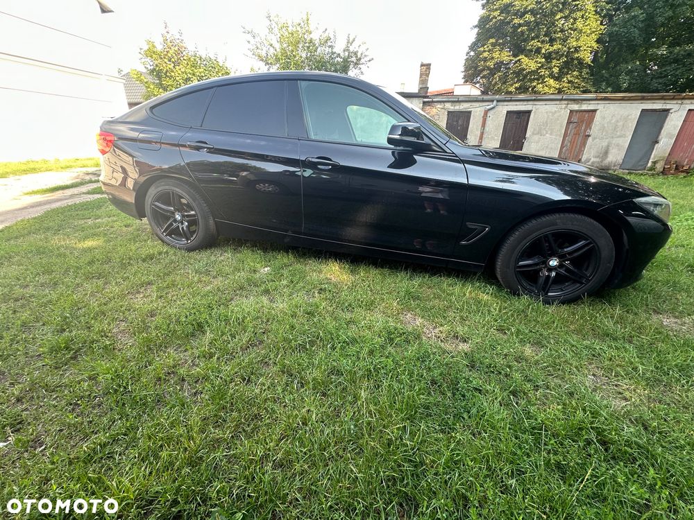 BMW Seria 3 318d - 3