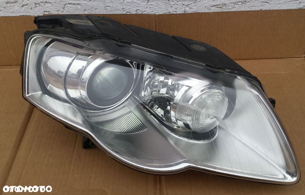 Bi-Xenon prawy lampa prawa VW Passat B6 2005- - 1