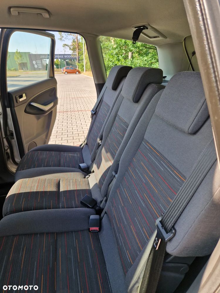 Ford Focus C-Max - 21