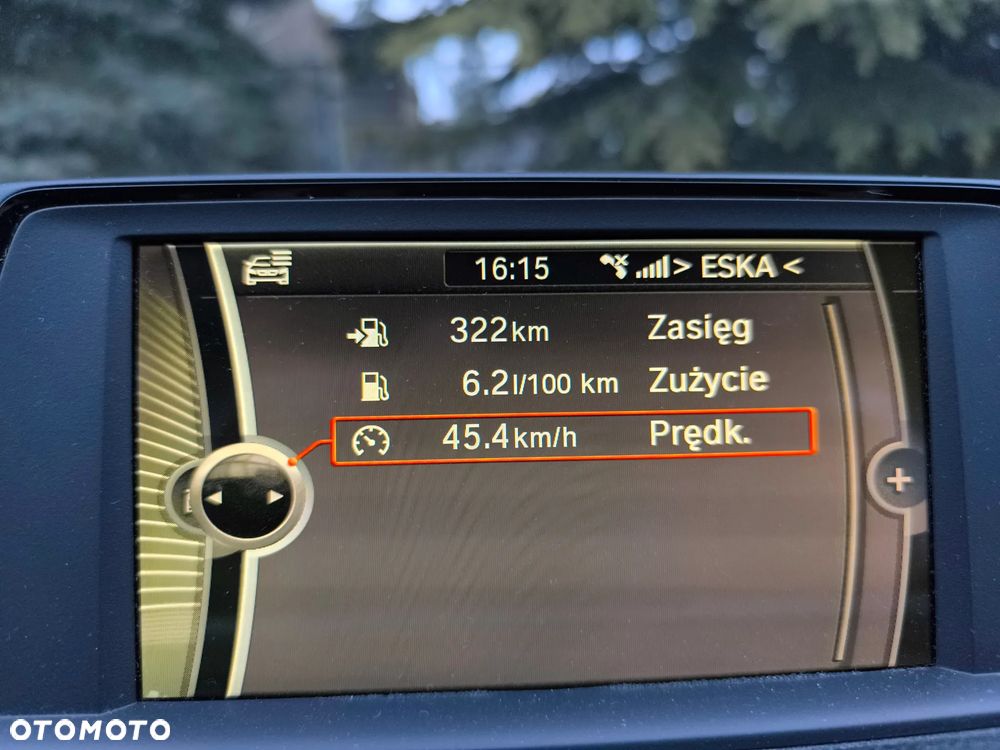 BMW Seria 3 318d xDrive - 13