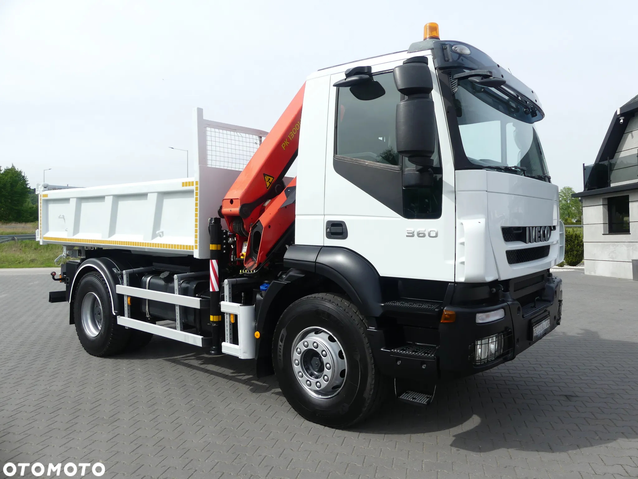 Iveco TRAKKER 360 / WYWROTKA + HDS PALFINGER PK13001 SKŁADANY W Z - 12