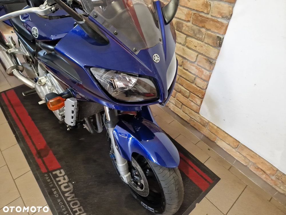 Yamaha FZS - 23